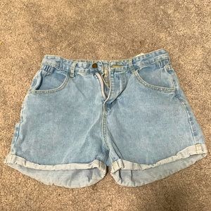 Light blue jean shorts, Womens M